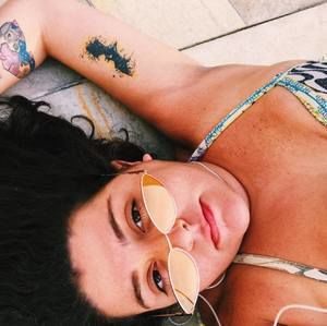 Meet your Posher, Caroline